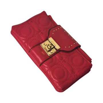 Quilted Clutch with Gold Lock Closur (Imported)